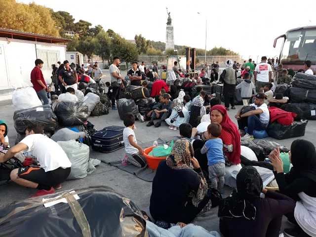 Κύριοι υπουργοί, πόσοι λαθρομετανάστες υπάρχουν στην Ελλάδα;